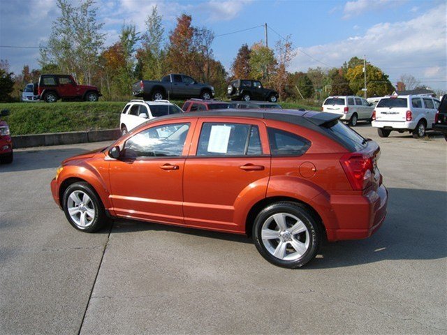 Dodge Caliber 2010 photo 2
