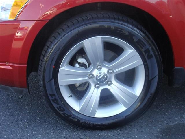 Dodge Caliber 2010 photo 3