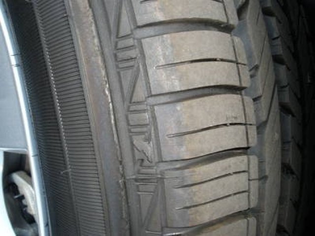 Dodge Caliber 2010 photo 3