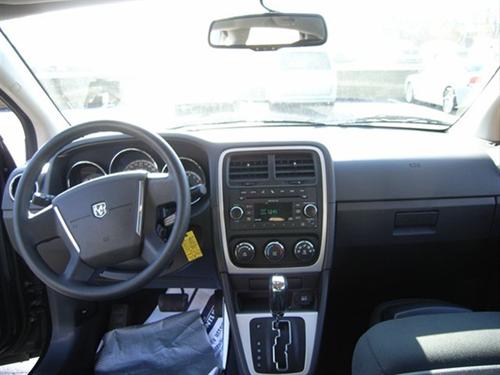 Dodge Caliber 2010 photo 3
