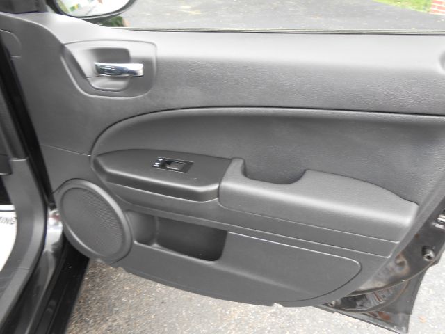 Dodge Caliber 2010 photo 10