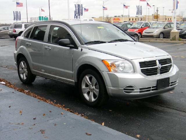 Dodge Caliber 2010 photo 2