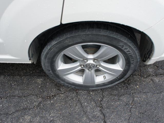 Dodge Caliber 2010 photo 4