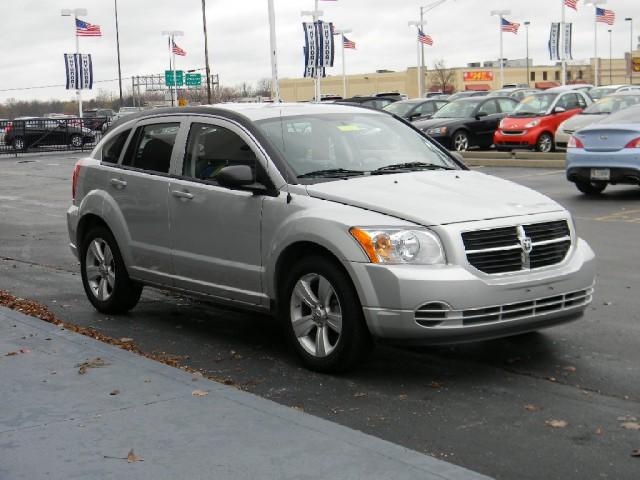 Dodge Caliber 2010 photo 2