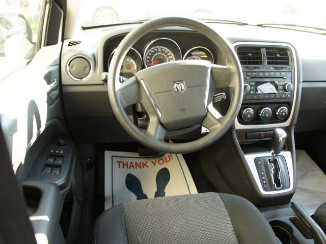 Dodge Caliber 2010 photo 4
