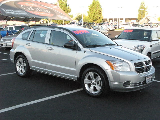 Dodge Caliber 2010 photo 1