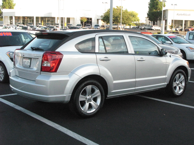 Dodge Caliber 2010 photo 4