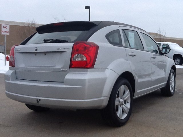 Dodge Caliber 2010 photo 2