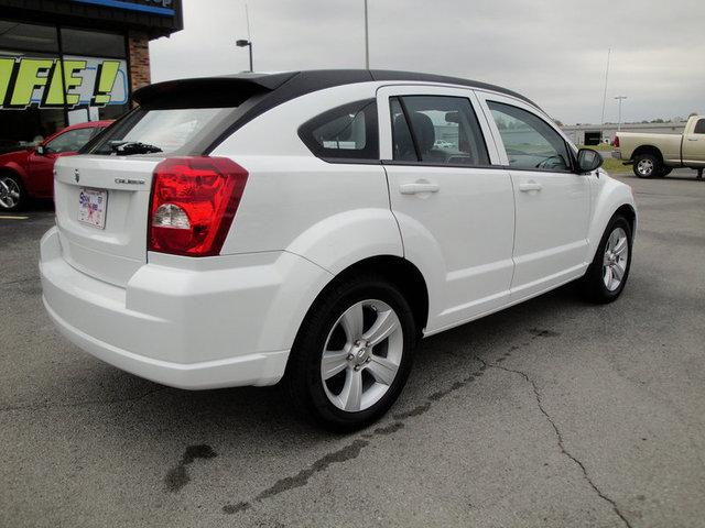 Dodge Caliber 2011 photo 2