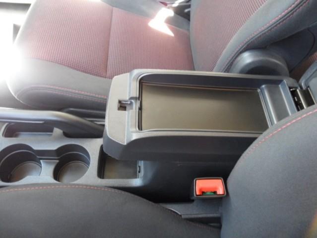 Dodge Caliber 2011 photo 13