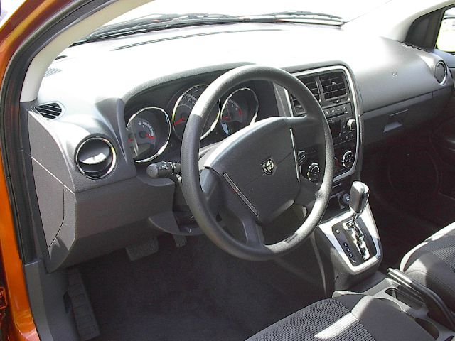 Dodge Caliber 2011 photo 4