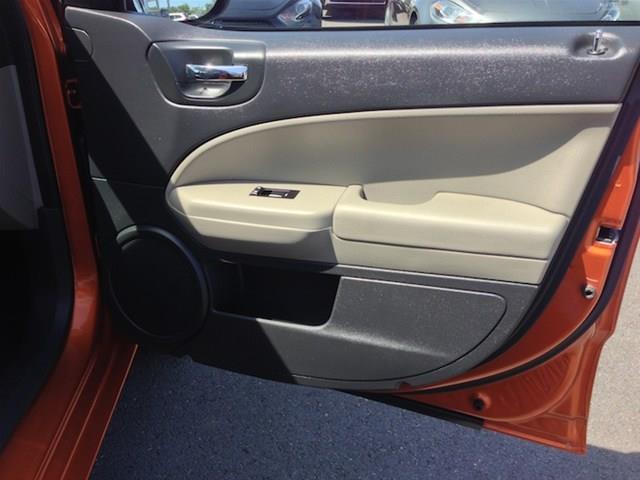 Dodge Caliber 2011 photo 1