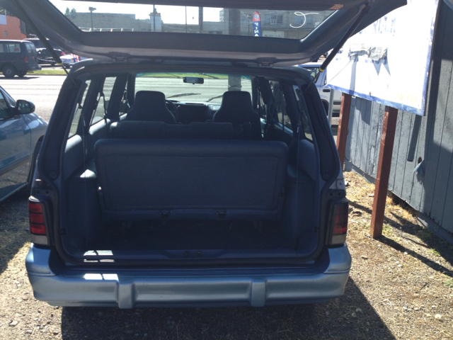 Dodge Caravan Base MiniVan