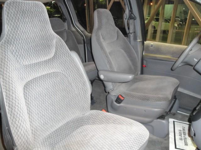 Dodge Caravan 1998 photo 5