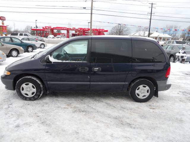 Dodge Caravan 1999 photo 2