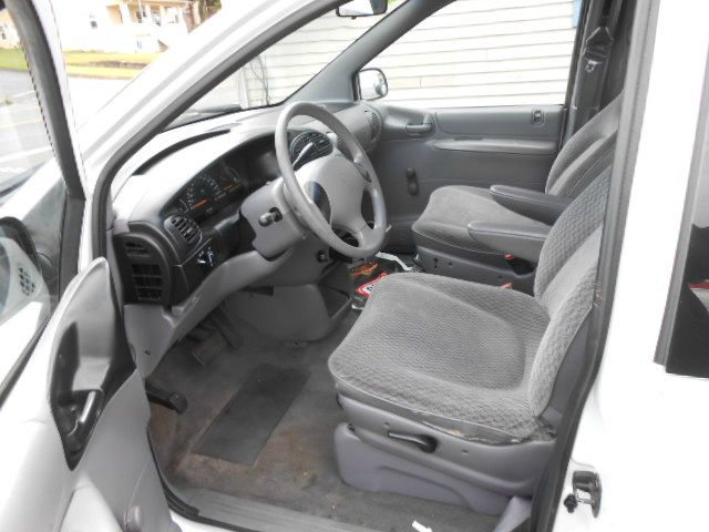 Dodge Caravan 1999 photo 1