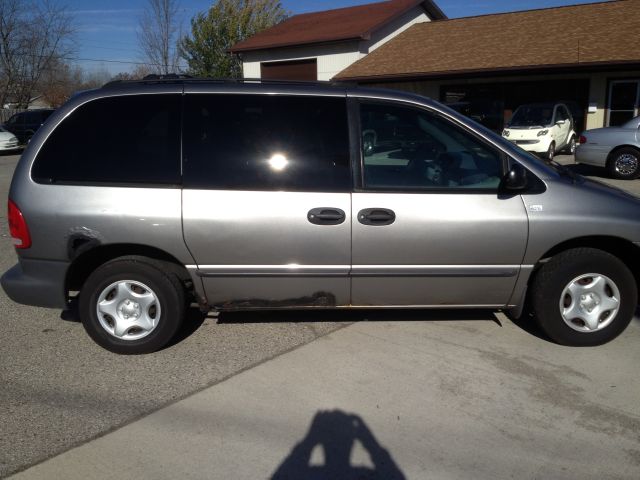 Dodge Caravan 1999 photo 2