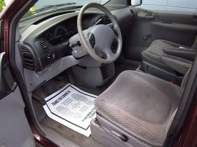 Dodge Caravan 1999 photo 4