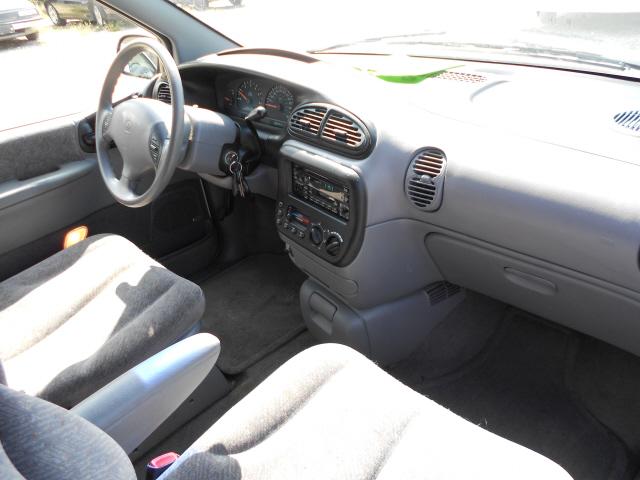 Dodge Caravan 1999 photo 2