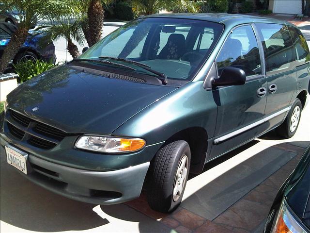 Dodge Caravan 2000 photo 2