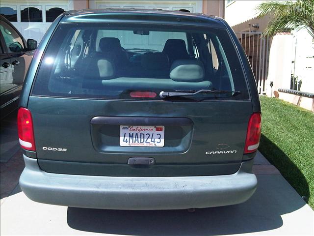 Dodge Caravan 2000 photo 3