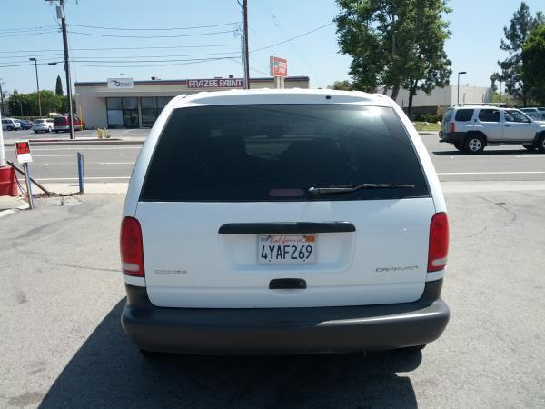Dodge Caravan 2000 photo 3