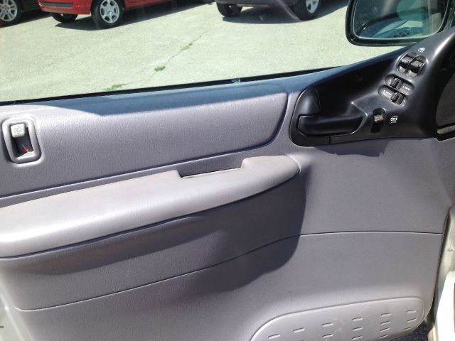 Dodge Caravan 2000 photo 4