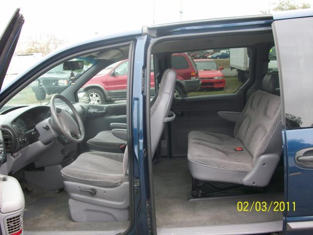 Dodge Caravan 2000 photo 5