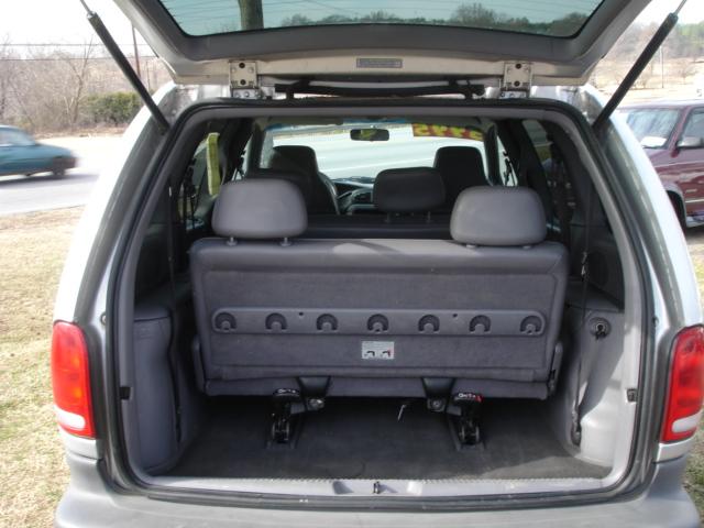 Dodge Caravan 2000 photo 4