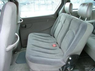Dodge Caravan 2001 photo 3