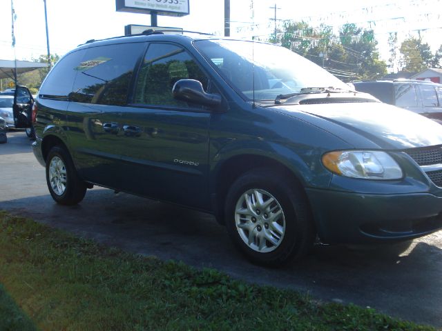 Dodge Caravan 2001 photo 1