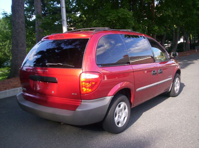 Dodge Caravan 2001 photo 2