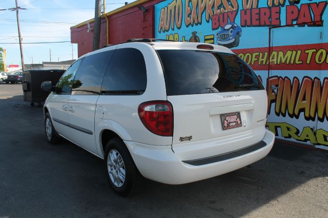 Dodge Caravan 2001 photo 8