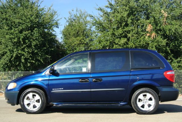 Dodge Caravan 2001 photo 2