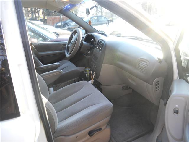 Dodge Caravan 2001 photo 4