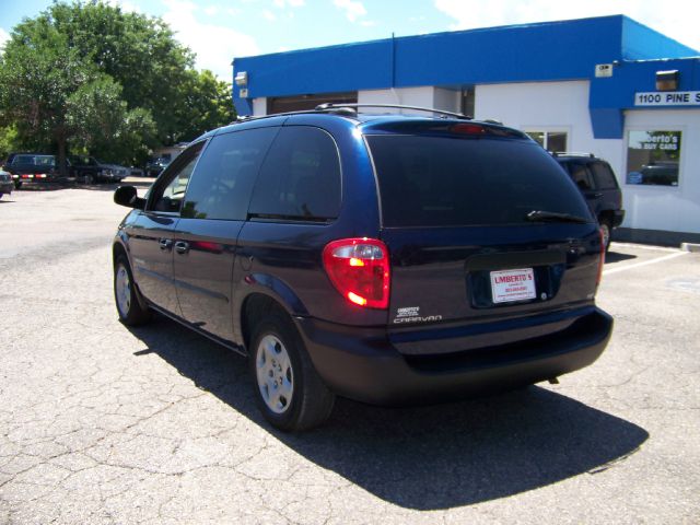 Dodge Caravan 2001 photo 2