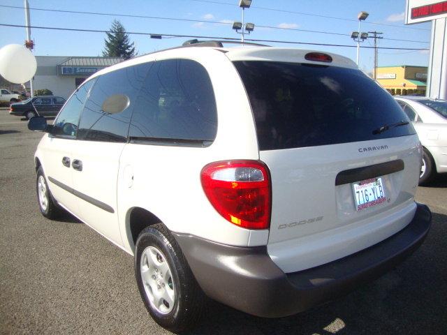 Dodge Caravan 2002 photo 2