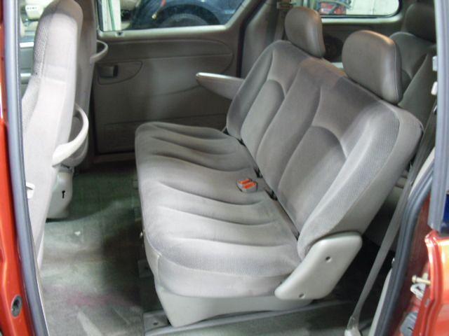 Dodge Caravan 2002 photo 3