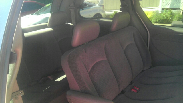 Dodge Caravan 2002 photo 3