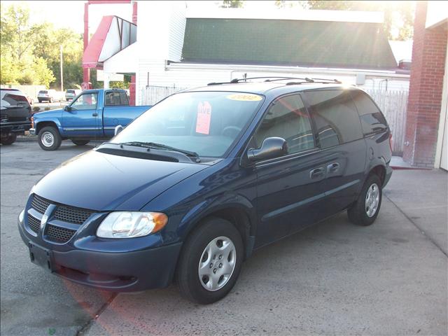 Dodge Caravan 2002 photo 2