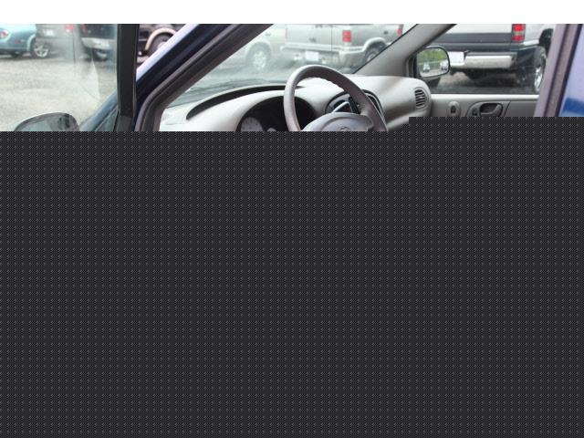 Dodge Caravan 2002 photo 3