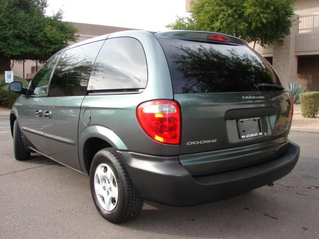 Dodge Caravan 2002 photo 2