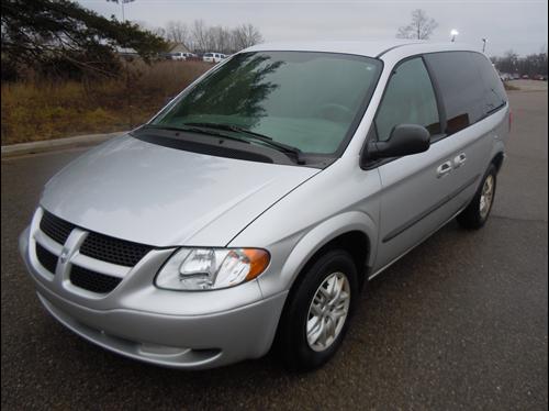 Dodge Caravan 2002 photo 2
