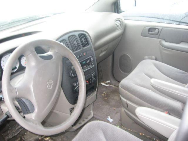 Dodge Caravan 2002 photo 4