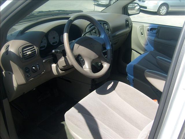Dodge Caravan 2002 photo 2
