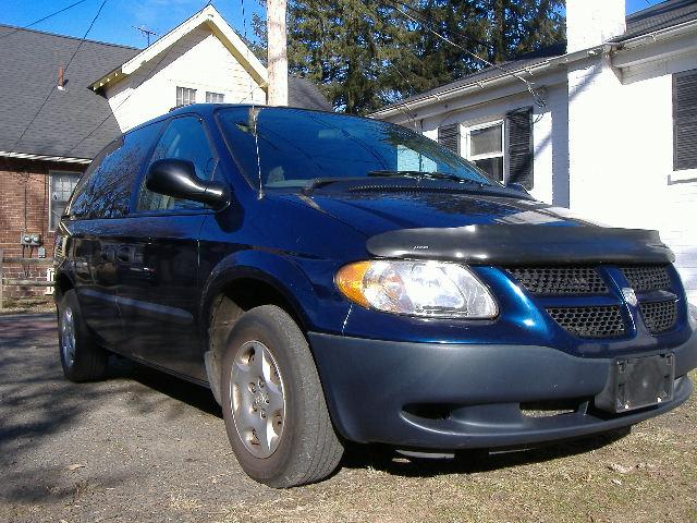 Dodge Caravan 2002 photo 2