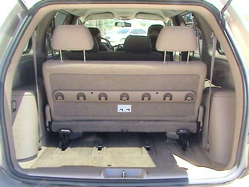Dodge Caravan 2002 photo 1