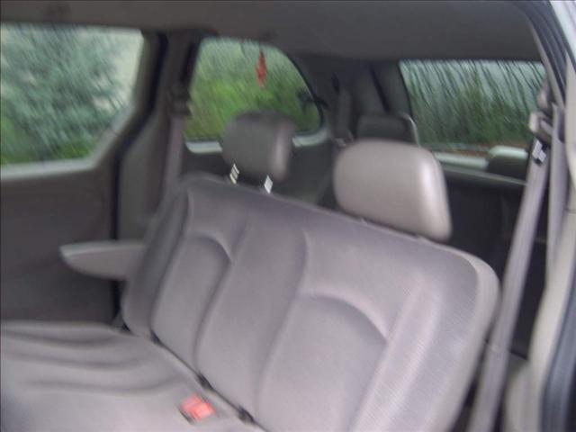 Dodge Caravan 2002 photo 2