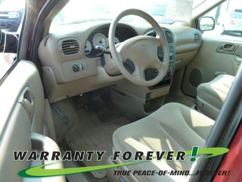 Dodge Caravan 2002 photo 2