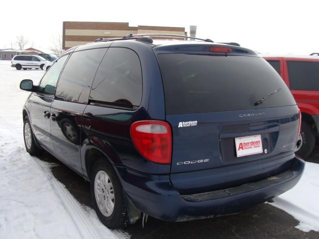 Dodge Caravan 2002 photo 3